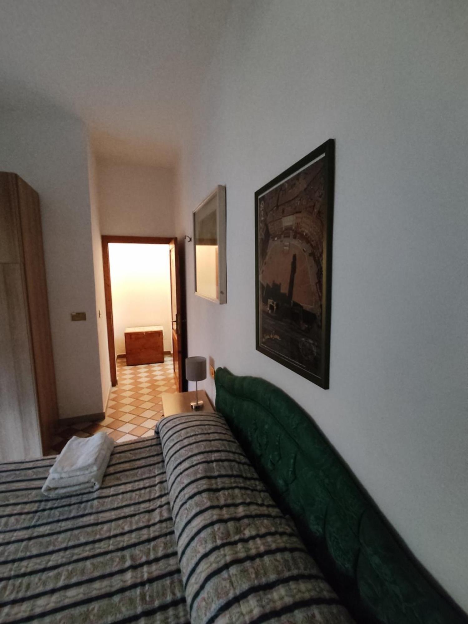 Il Pozzo Della Citerna Hotel คาสเตลนูโอโว เบราร์เดนกา ภายนอก รูปภาพ